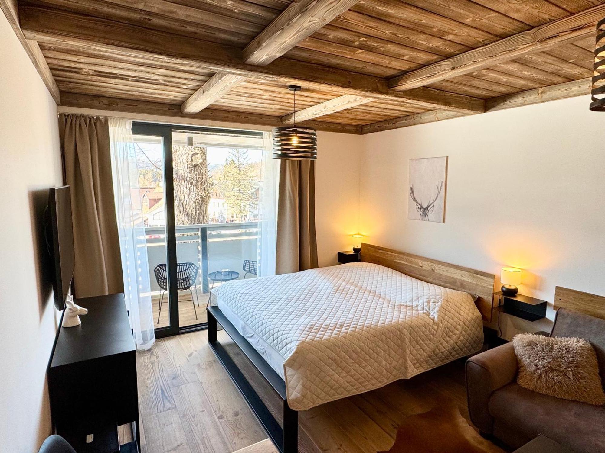 Corso Rustic Luxury Harrachov, In - Out, High Speed Wi-fi, Smart Tv Apartament Harrachov